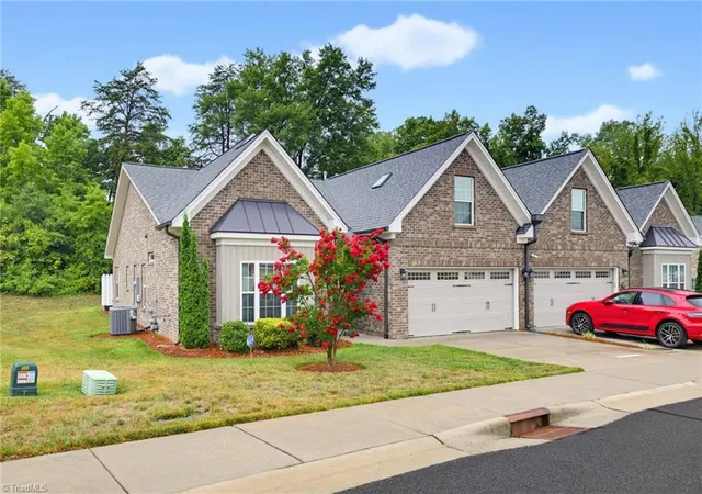 Photo 3 of Sale Pending at 6509 Marion Gibson Way, Oak Ridge, NC 27310 | MLS# 1227685 | Listing updated on 2026-10-05