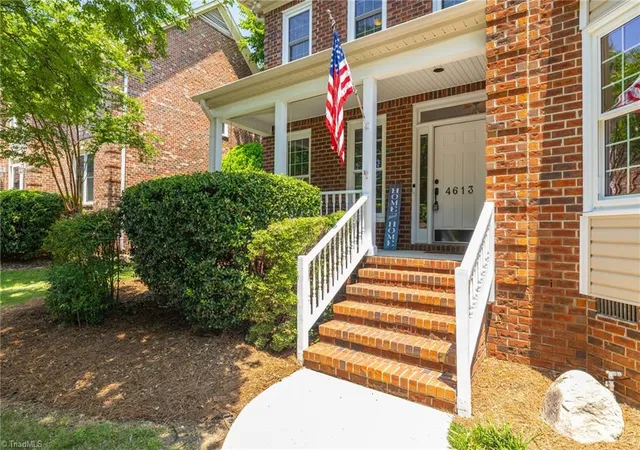 4th image of 4613 Chesterfield Pl, Jamestown, NC 27282 | MLS# 1225892