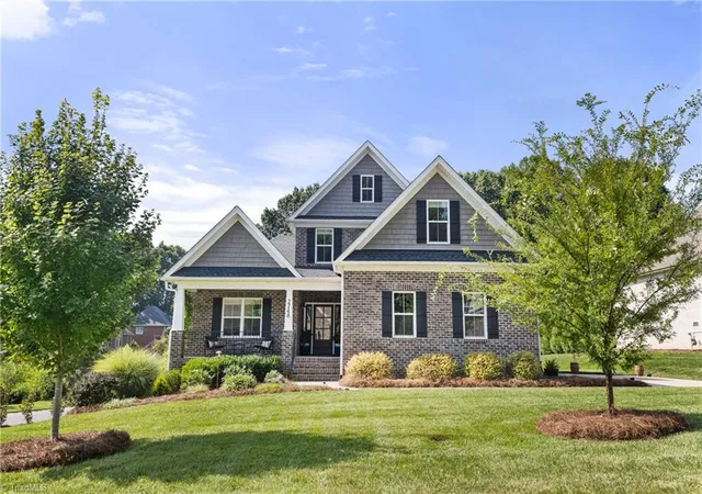 Photo 2 of Single family home for sale at 2748 Bartlett Ln, Clemmons, NC 27012 | MLS# 1233120 | Listing updated on 2026-09-13