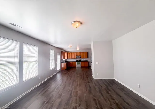 Photo 3 of Single family home for sale at 518 Macgregor Dr, Burlington, NC 27217 | MLS# 1230679 | Listing updated on 2026-09-19