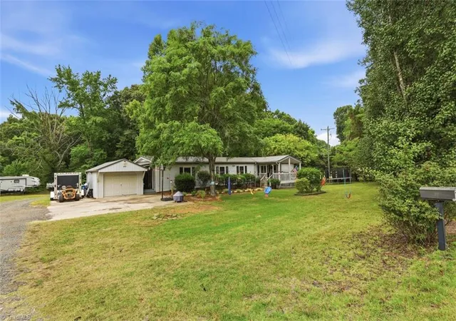 3rd image of 200 Odell Myers Rd, Advance, NC 27006 | MLS# 1227652