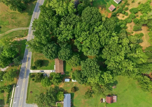 37th image of 5703 Summit Ave, Browns Summit, NC 27214 | MLS# 1229357