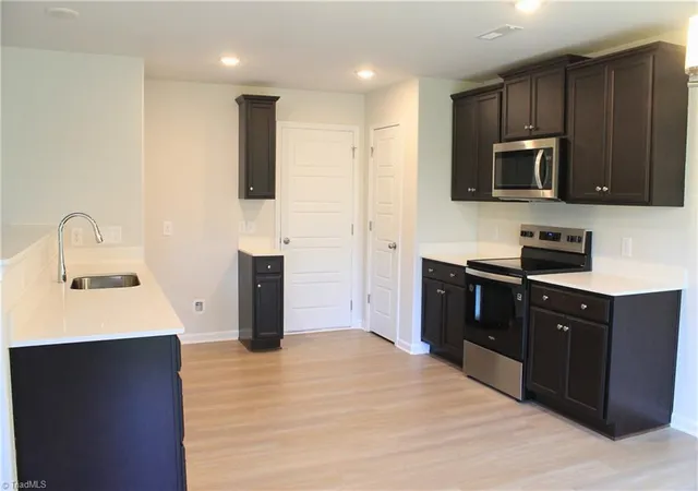 Photo 3 of Single family home for sale at 3300 Murchie St, Greensboro, NC 27405 | MLS# 1207269 | Listing updated on 2026-07-10