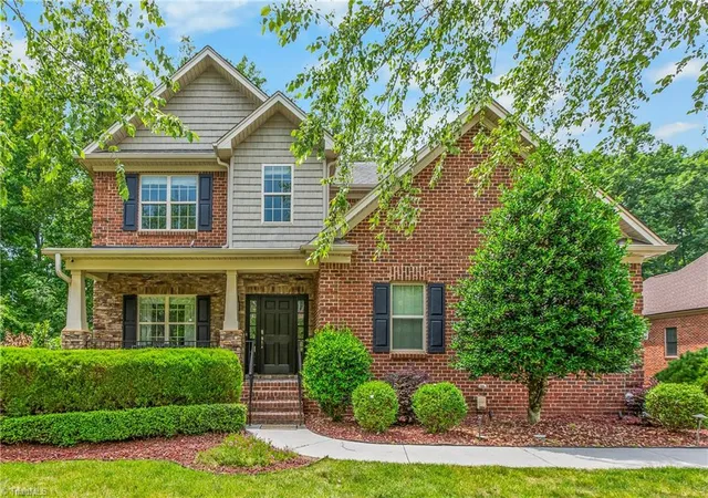 Homes for sale in High Point, NC | 5041 Bennington Wy, High Point, NC 27262 | MLS# 1223667
