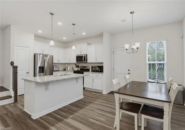 3rd image of 4020 Beckton Trl, Jamestown, NC 27282 | MLS# 1224174