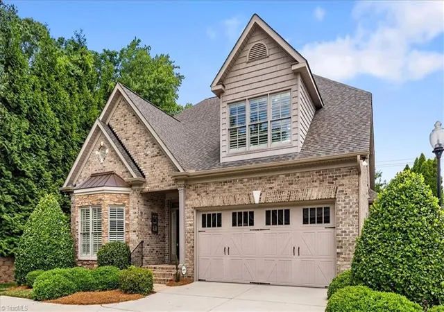 Photo 2 of Single family home for sale at 19 Blakeney Pl, Greensboro, NC 27408 | MLS# 1226717 | Listing updated on 2026-08-11