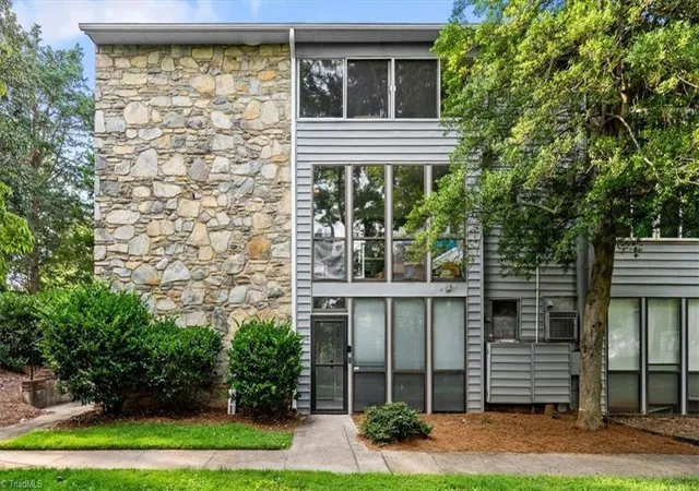 1st image of 3066 Bonhurst Dr, Winston Salem, NC 27106 | MLS# 1230158