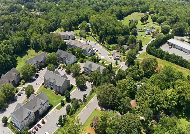 20th image of 4762 Tatton Park Cir #2D, Winston Salem, NC 27103 | MLS# 1230474