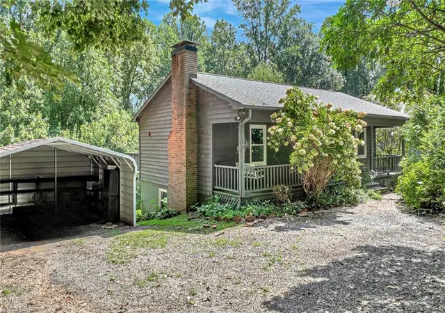 Photo 1 of Sale Pending at 414 Plaza Dr, Wilkesboro, NC 28697 | MLS# 1231297 | Listing updated on 2026-09-02