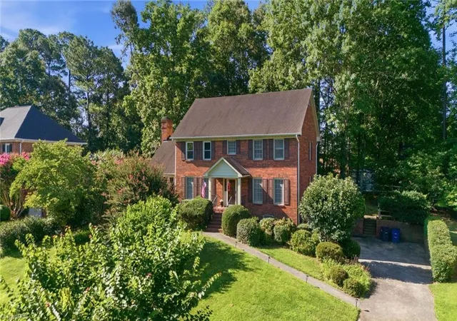 2nd image of 413 Hollinswood Ave, Winston Salem, NC 27103 | MLS# 1229230