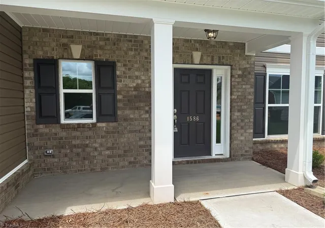 Photo 3 of Single family home for sale at 1586 Dappledown St #58, Kernersville, NC 27284 | MLS# 1233060 | Listing updated on 2026-08-27