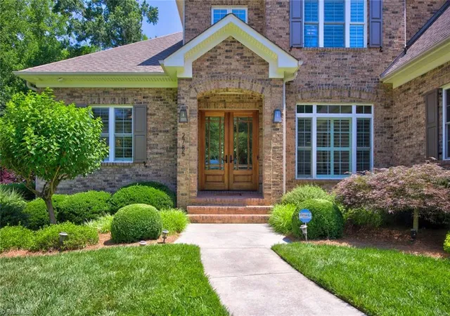 Photo 2 of Mansion for sale at 2785 Spicewood Trails Ln, Winston Salem, NC 27106 | MLS# 1225176 | Listing updated on 2026-09-10