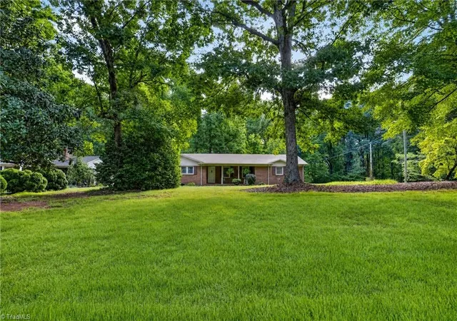 2nd image of 1949 Brook Dr, Asheboro, NC 27205 | MLS# 1233146