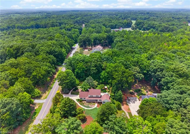 4th image of 2866 Hickory Dr, Asheboro, NC 27205 | MLS# 1228368