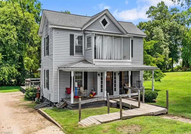 Photo 2 of Single family home for sale at 506 Moir St, Eden, NC 27288 | MLS# 1227613 | Listing updated on 2026-09-15