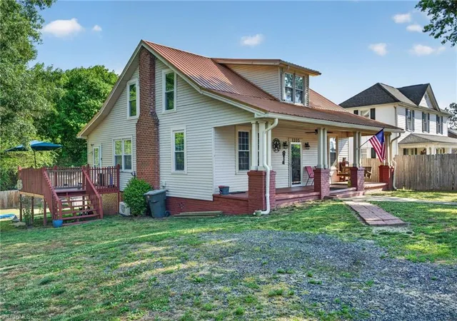 Homes for sale in Eden, NC | 1305 E Meadow Rd, Eden, NC 27288 | MLS# 1220519