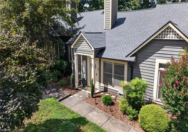 2nd image of 204 Tabor View Ln, Winston Salem, NC 27106 | MLS# 1231846