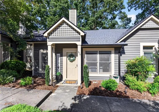 Photo 3 of Sale Pending at 204 Tabor View Ln, Winston Salem, NC 27106 | MLS# 1231846 | Listing updated on 2026-10-09