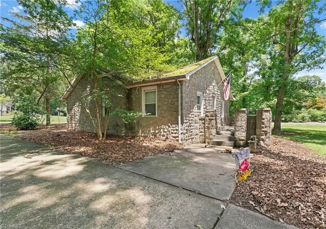 50th image of 5750 Stanleyville Dr, Winston Salem, NC 27105 | MLS# 1230164