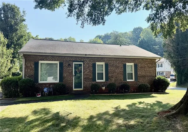 Single family home for sale at 553 Heatherton Ln, Rural Hall, NC 27045 | MLS# 1228046