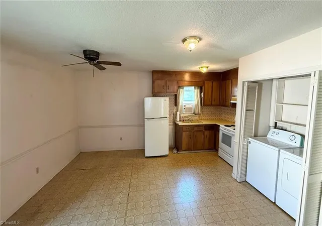 Photo 4 of Single family home for sale at 553 Heatherton Ln, Rural Hall, NC 27045 | MLS# 1228046 | Listing updated on 2026-09-17