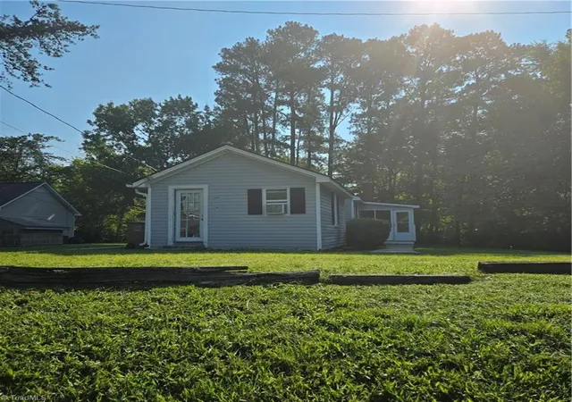 Photo 1 of Single family home for sale at 3320 Spring St, Greensboro, NC 27405 | MLS# 1233237 | Listing updated on 2026-08-27