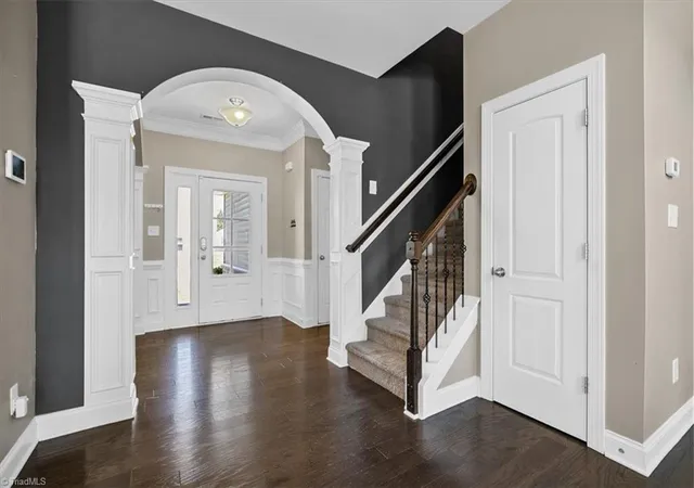 Photo 4 of Single family home for sale at 2504 Steep Oak Ct, High Point, NC 27265 | MLS# 1224697 | Listing updated on 2026-09-22