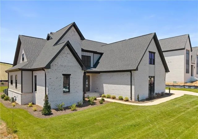2nd image of 744 Royal Jasmine Ct, Winston Salem, NC 27106 | MLS# 1228154
