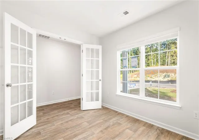 Photo 3 of Sale Pending at 393 Middleton Dr, Lexington, NC 27295 | MLS# 1226685 | Listing updated on 2026-09-22