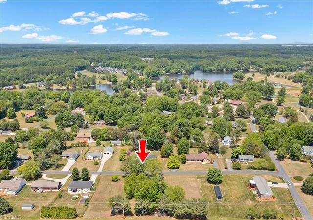 4th image of 154 Meadowview Rd, Mocksville, NC 27028 | MLS# 1222550