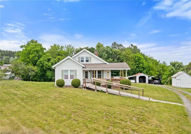Homes for sale in Mount Airy, NC | 154 Adventure Trl, Mount Airy, NC 27030 | MLS# 1219443