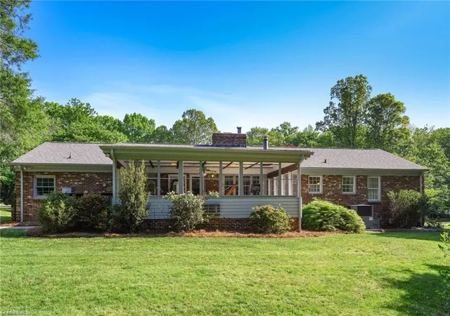 Homes for sale in Reidsville, NC | 1019 Sherwood Dr, Reidsville, NC 27320 | MLS# 1217564