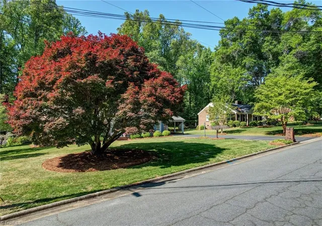 Homes for sale in Reidsville, NC | 1019 Sherwood Dr, Reidsville, NC 27320 | MLS# 1217564