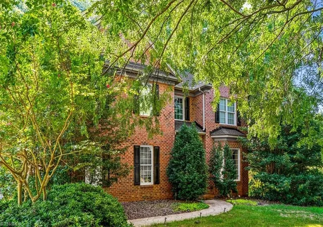 1st image of 4 Windsor Castle Ct, Greensboro, NC 27408 | MLS# 1231686