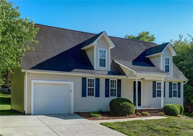 Homes for sale in High Point, NC | 1608 Bridgeport Ter, High Point, NC 27265 | MLS# 1220223