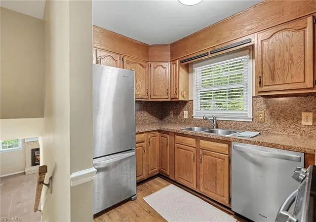 5th image of 3212 Flanders Ct, High Point, NC 27265 | MLS# 1229476