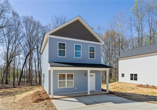 Photo 2 of Sale Pending at 5131 Fredonia Ave, Winston Salem, NC 27105 | MLS# 1226927 | Listing updated on 2026-09-08