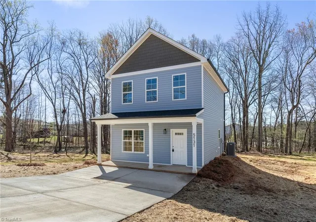 Photo 3 of Sale Pending at 5131 Fredonia Ave, Winston Salem, NC 27105 | MLS# 1226927 | Listing updated on 2026-09-08