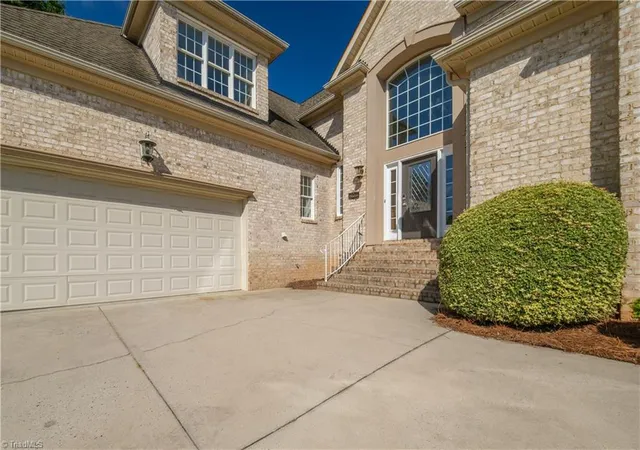 Photo 3 of Sale Pending at 2325 Faircloth Way, High Point, NC 27265 | MLS# 1230403 | Listing updated on 2026-09-08