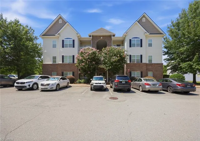 Photo 2 of Single family home for sale at 2422 Eagle Creek Ct #103, Winston Salem, NC 27103 | MLS# 1233342 | Listing updated on 2026-10-28