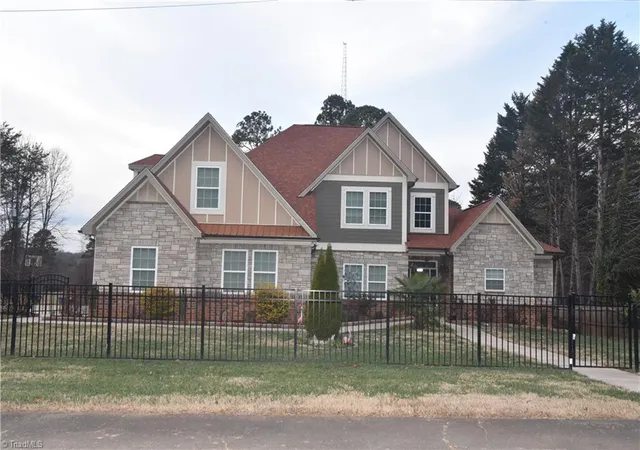 3rd image of 1413 Bancroft St, Winston Salem, NC 27127 | MLS# 1204864