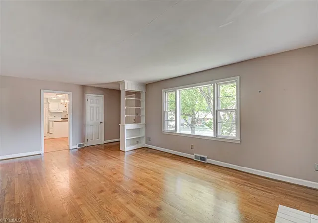 5th image of 465 Pennsylvania Ave, Winston Salem, NC 27104 | MLS# 1220460