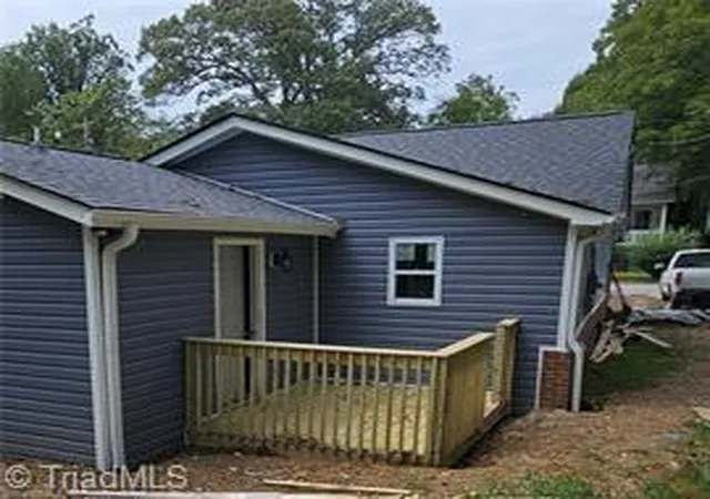 4th image of 1457 Douglas St, Winston Salem, NC 27105 | MLS# 1186066
