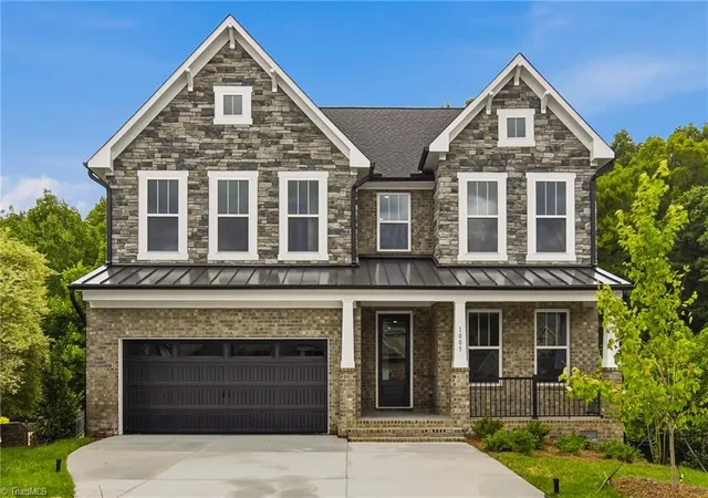 Photo 1 of Single family home for sale at 1005 W Pinehurst Ct #1042, Clemmons, NC 27012 | MLS# 1229167 | Listing updated on 2026-09-15