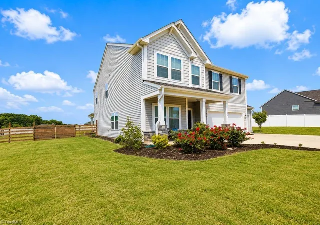 Photo 3 of Sale Pending at 3125 Fortnight Rd, Pfafftown, NC 27040 | MLS# 1220463 | Listing updated on 2026-10-22