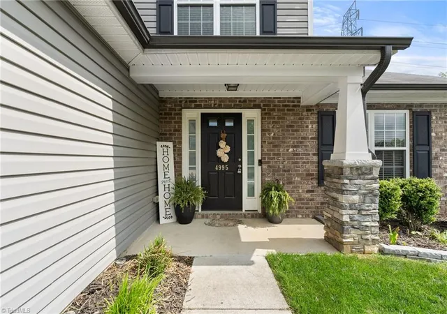 2nd image of 4995 Longburn Ln, Kernersville, NC 27284 | MLS# 1218176