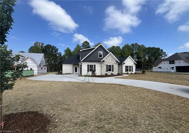 Photo 3 of Single family home for sale at 6851 Ridge Rd, Lexington, NC 27295 | MLS# 1233711 | Listing updated on 2026-09-13