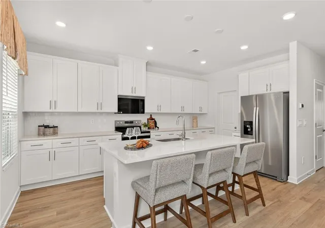 Photo 2 of Single family home for sale at 315 Pantego Pl, Salisbury, NC 28144 | MLS# 1232998 | Listing updated on 2026-09-02