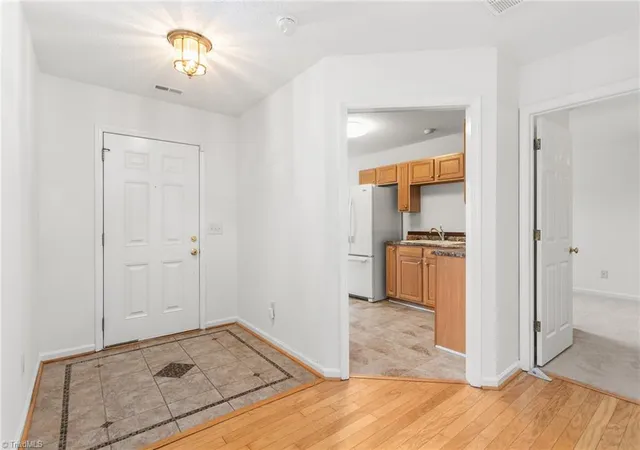 5th image of 3008 Old Craig Trl, Mebane, NC 27302 | MLS# 1221971