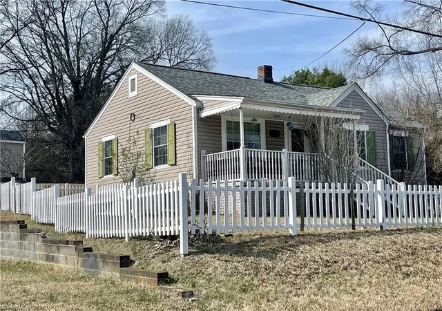 2nd image of 1607 Larkin St, High Point, NC 27262 | MLS# 1211744